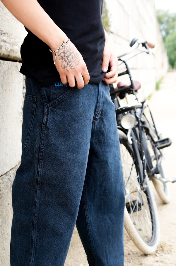 SEMI-BAGGY PANTS - KEEP IT CLEAN - BLACKBLUE OVERDYE – Image 3